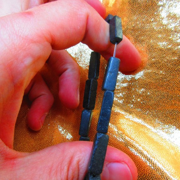 Amphibolite Rectangles 7" Stretchy Gemstone Bracelet - Picture 3 of 3